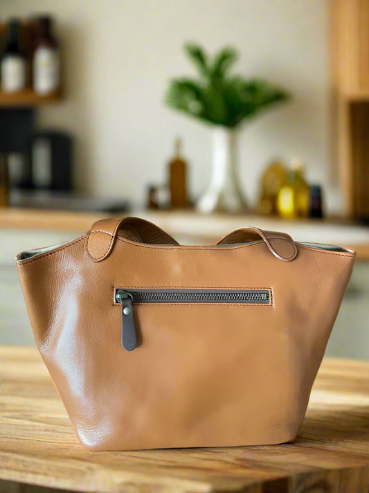 本革バック Genuine Leather Tote Bag - Camel